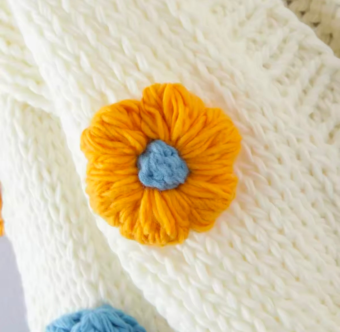 Big chunky flower knitted sweater