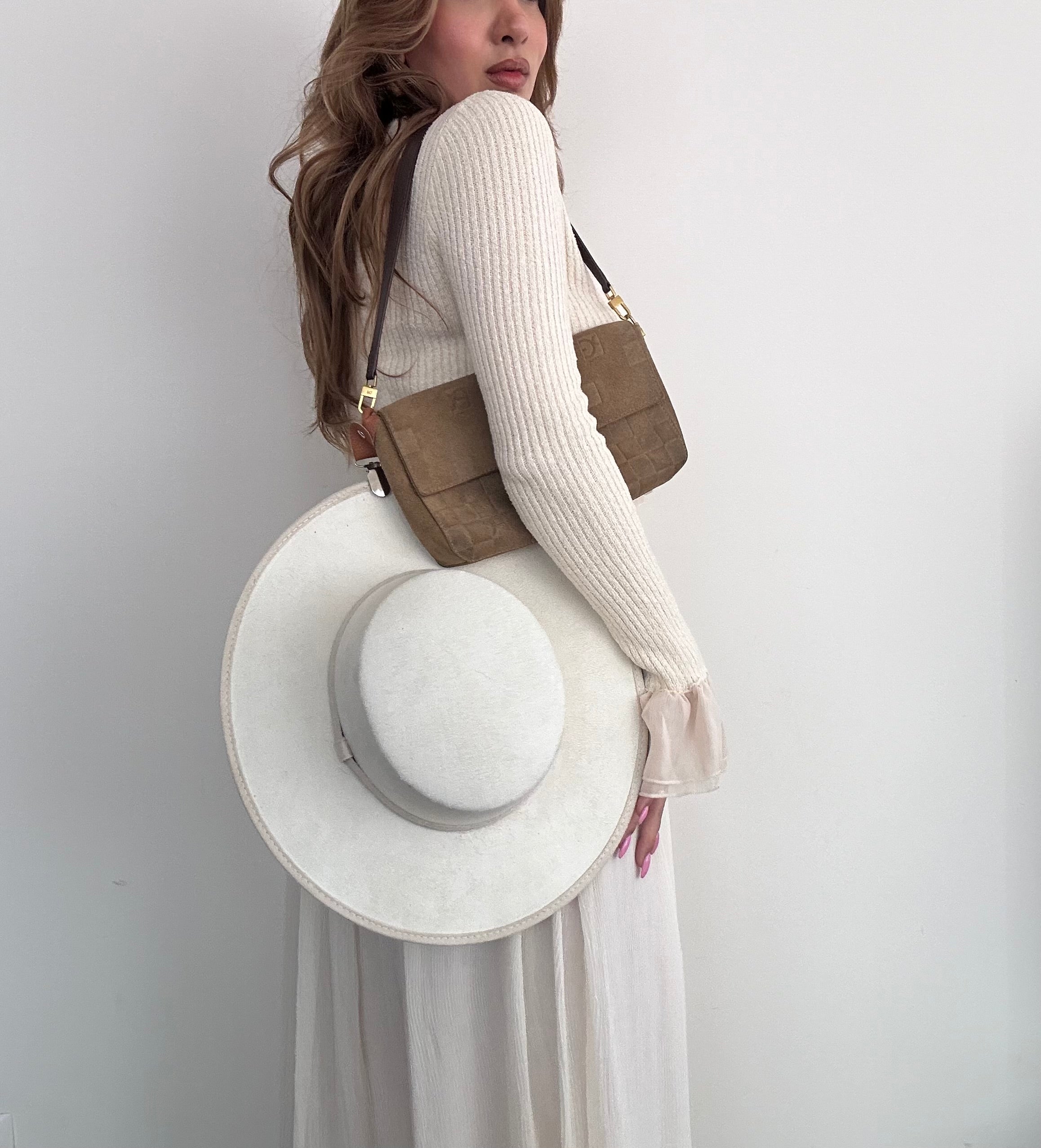 Small Clip Hat Holder