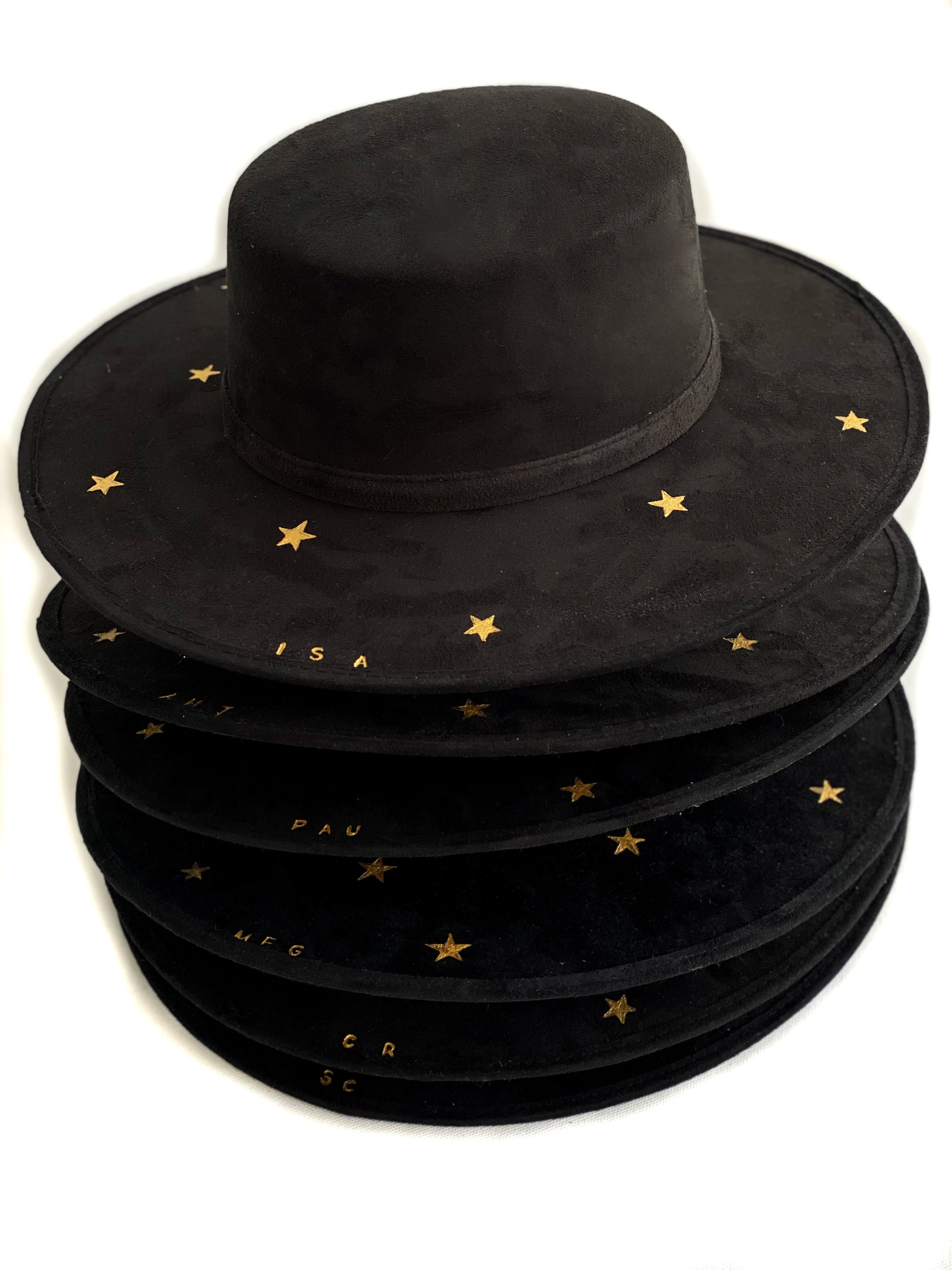 1 Letra extra para tu sombrero