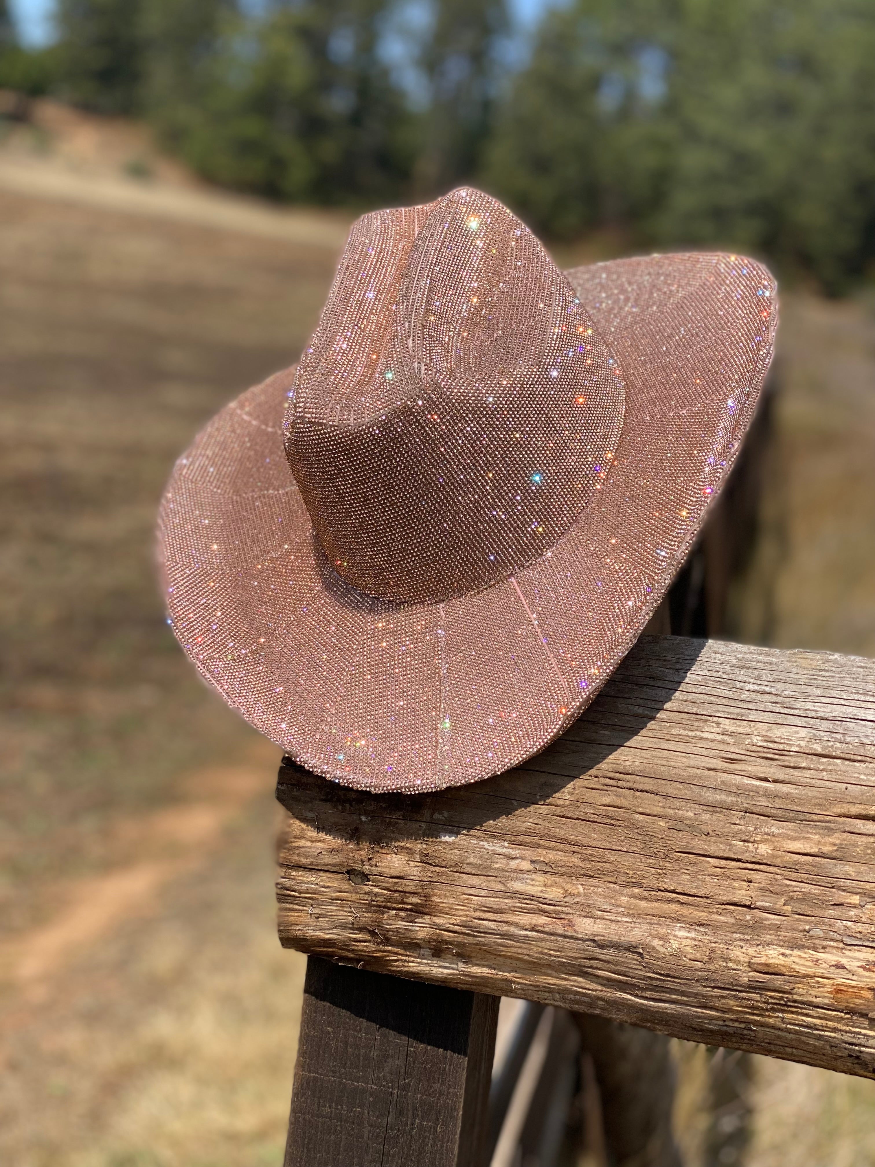 Tennessee Diamond Cowgirl
