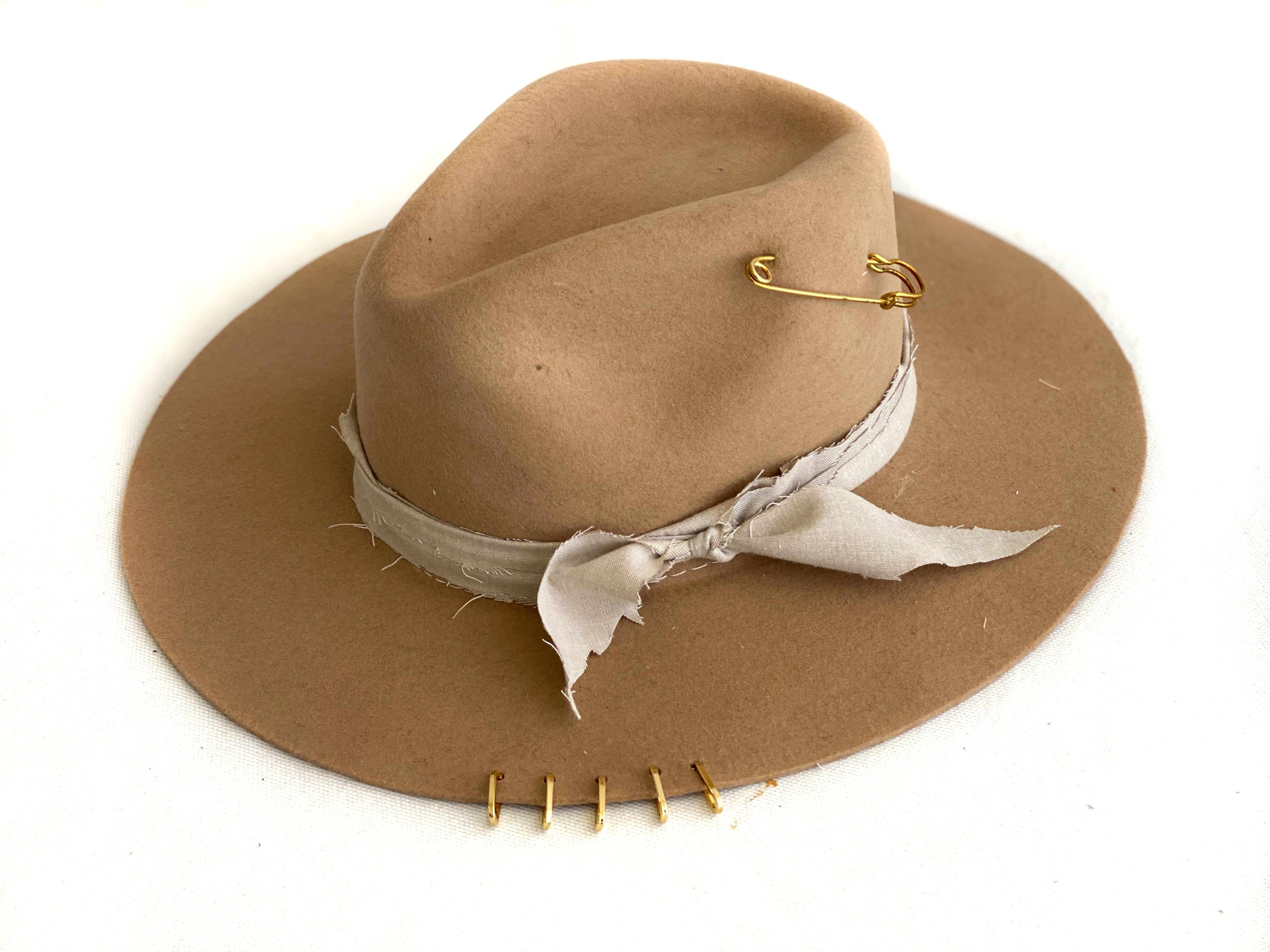 Golden Pin
