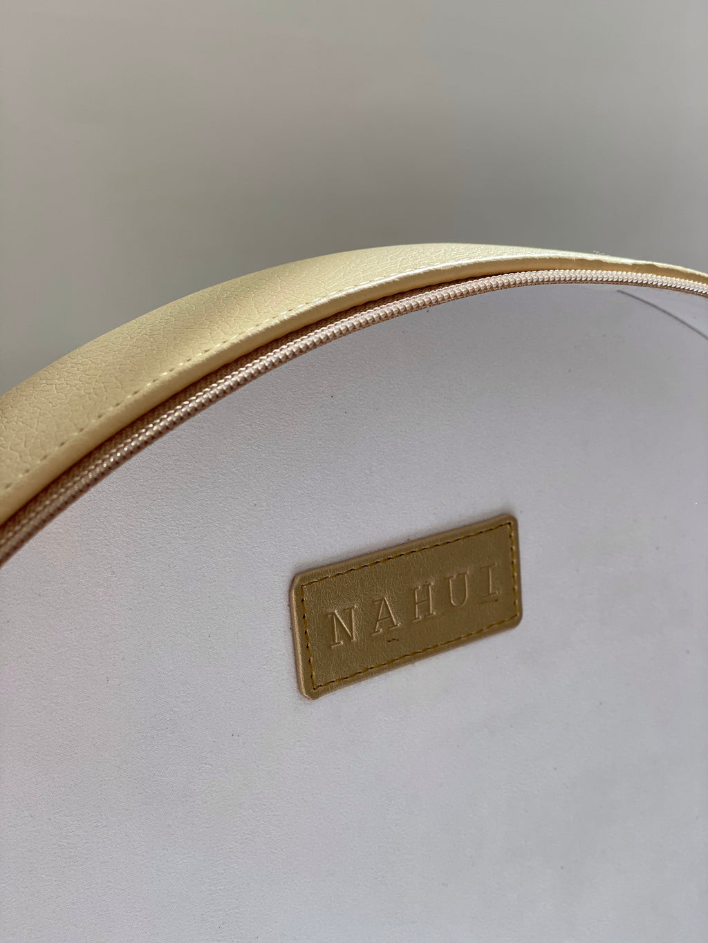 TRAVEL BAG